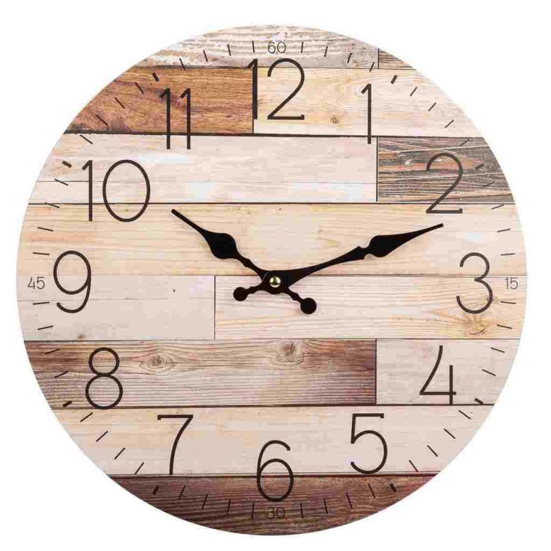 reloj de pared de madera marron