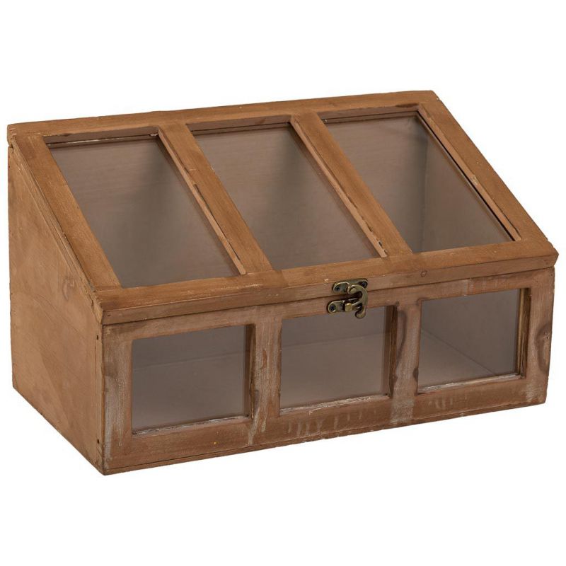 caja de madera con ventanas marron